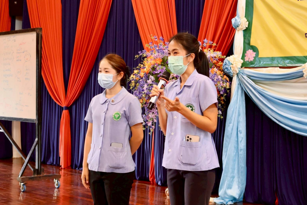 โรงเรียนสาธิตมหาวิทยาลัยมหามกุฏราชวิทยาลัย รับการสนับสนุนบุคลากรทางการแพทย์ให้ความรู้เรื่องโรคอีสุกอีใส